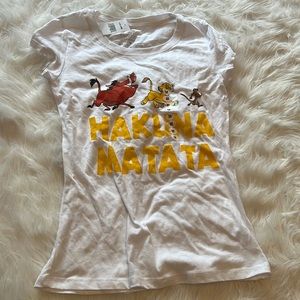 medium disney lion king shirt, white with print